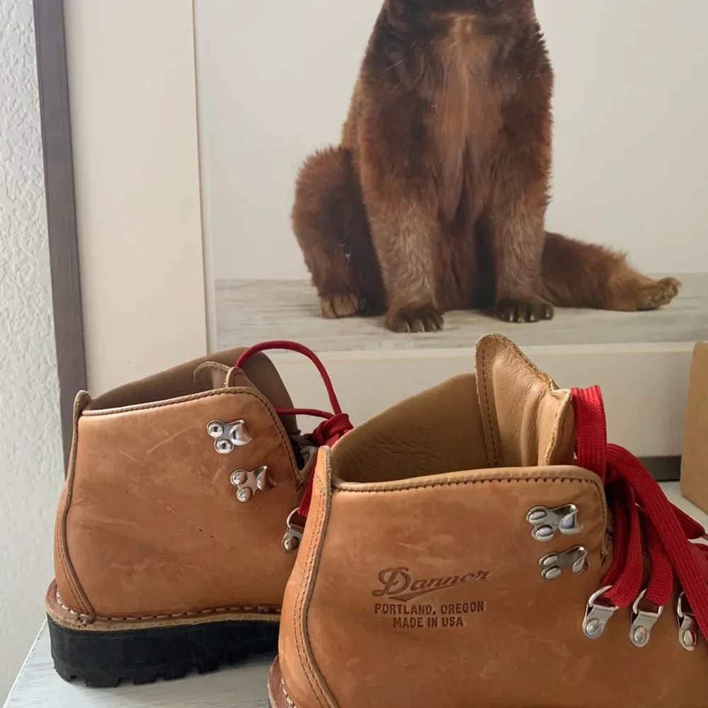 Danner Mountain Light Cascade Boots - Picture 6 of 14